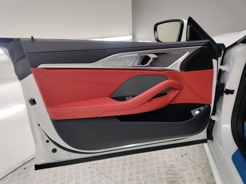 Used 2026 BMW 840i w/ M Sport Professional Package image 9