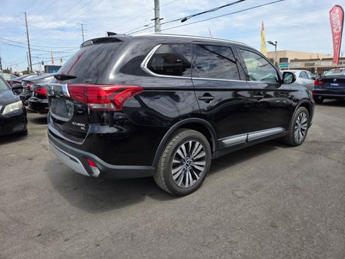 Used 2019 Mitsubishi Outlander SEL AWD/4WD image 3