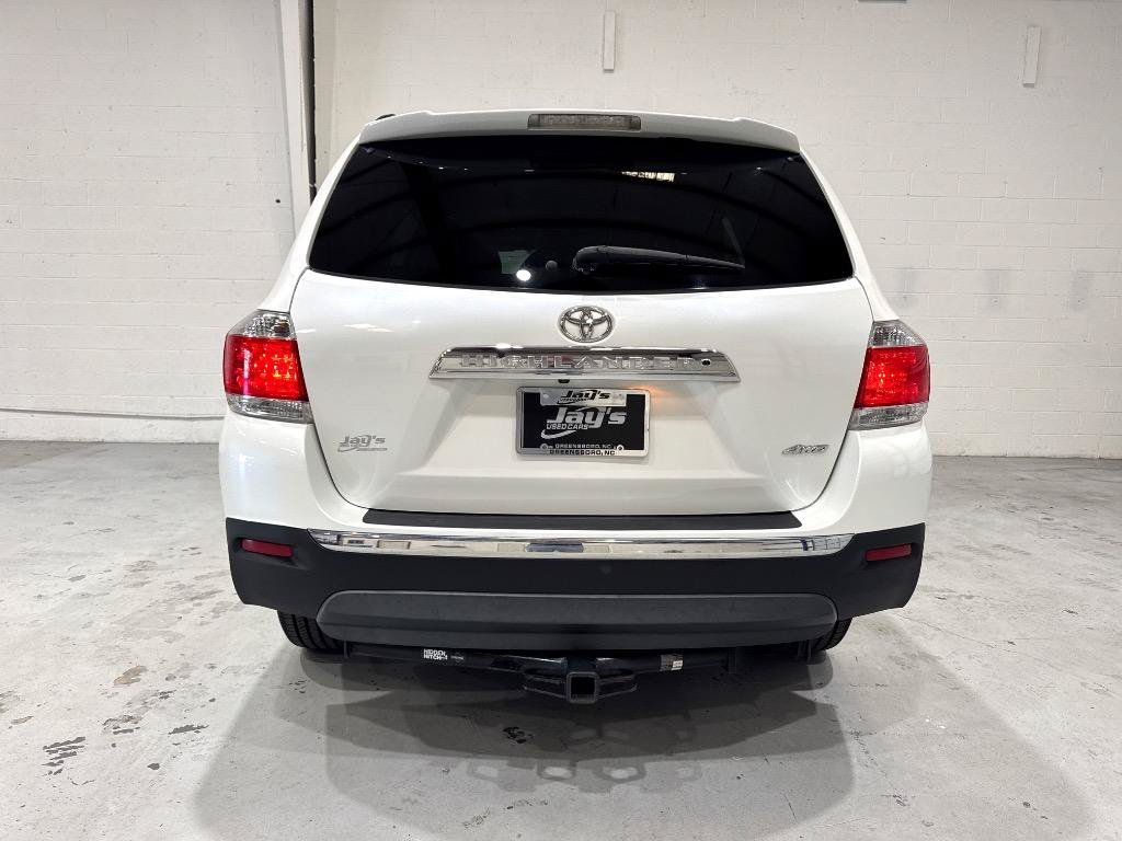 Used 2013 Toyota Highlander Limited AWD/4WD image 24