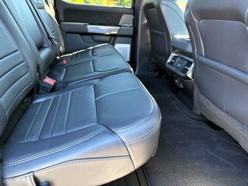 Used 2025 Ford F250 Platinum w/ FX4 Off-Road Package image 19