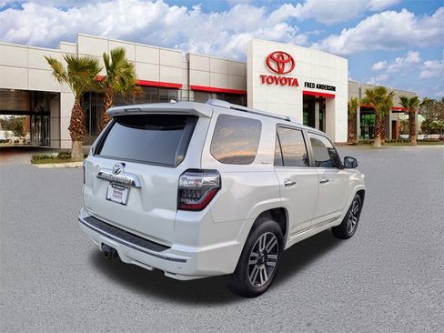 Used 2018 Toyota 4Runner Limited image 5