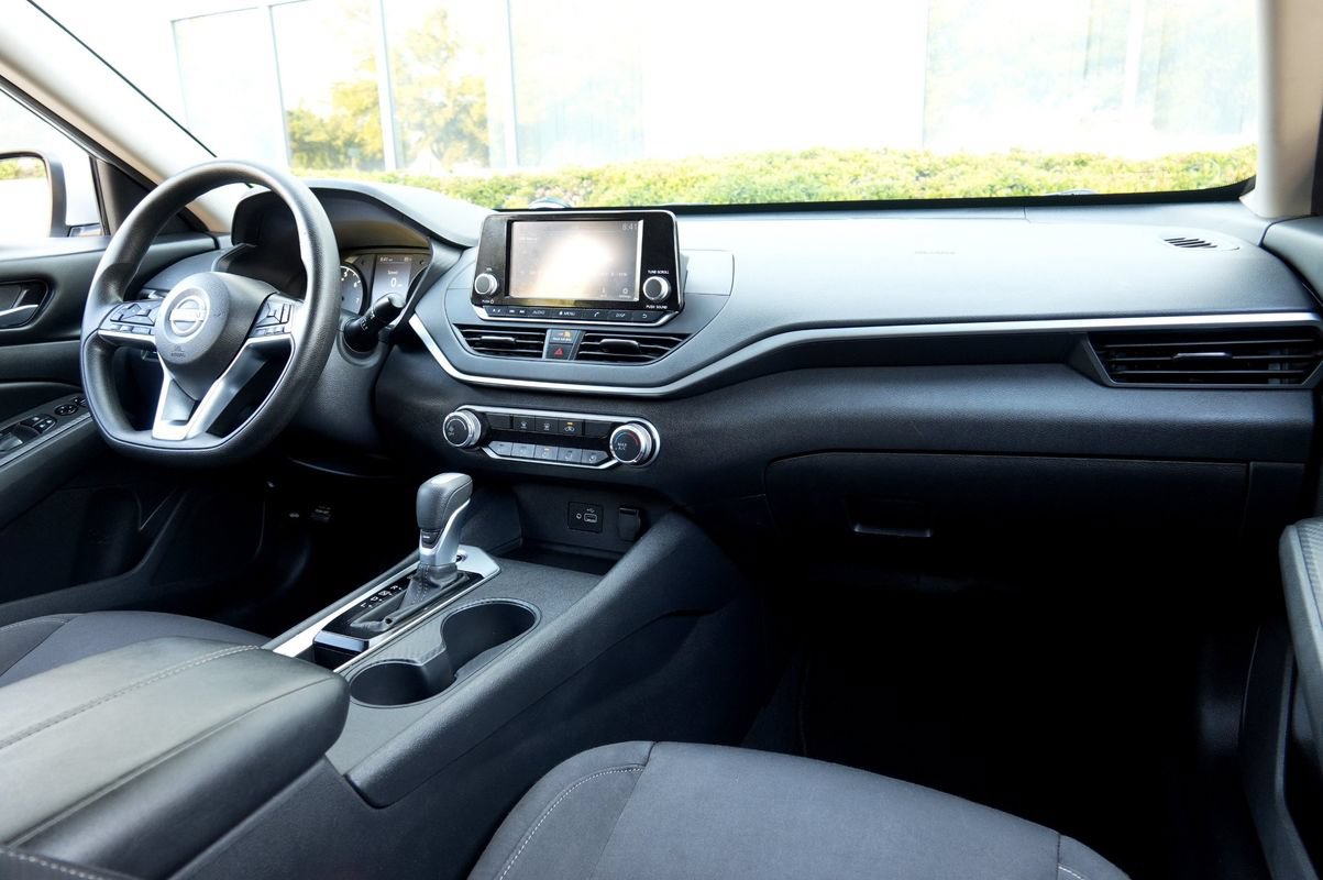 Used 2022 Nissan Altima 2.5 S FWD image 7