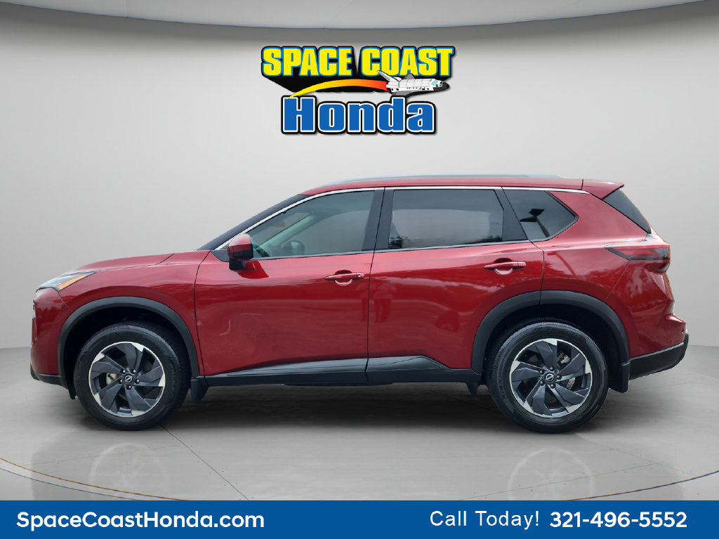 Used 2025 Nissan Rogue SV w/ SV Premium Package FWD image 6