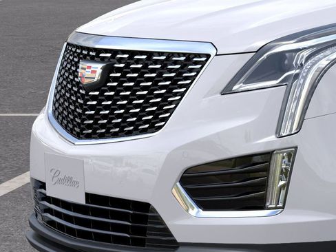 New 2026 Cadillac XT5 Luxury image 13