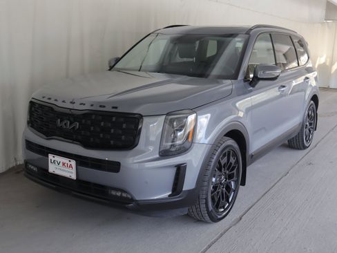 Used 2022 Kia Telluride SX w/ Nightfall Edition Package AWD/4WD image 21