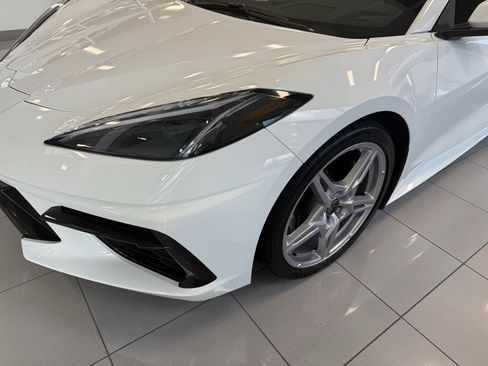 Used 2025 Chevrolet Corvette Stingray Coupe w/ 1LT image 2