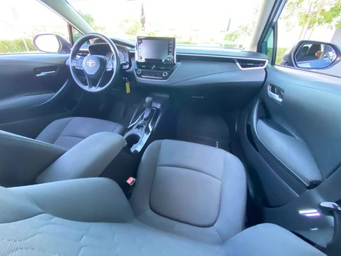 Used 2020 Toyota Corolla LE FWD image 20