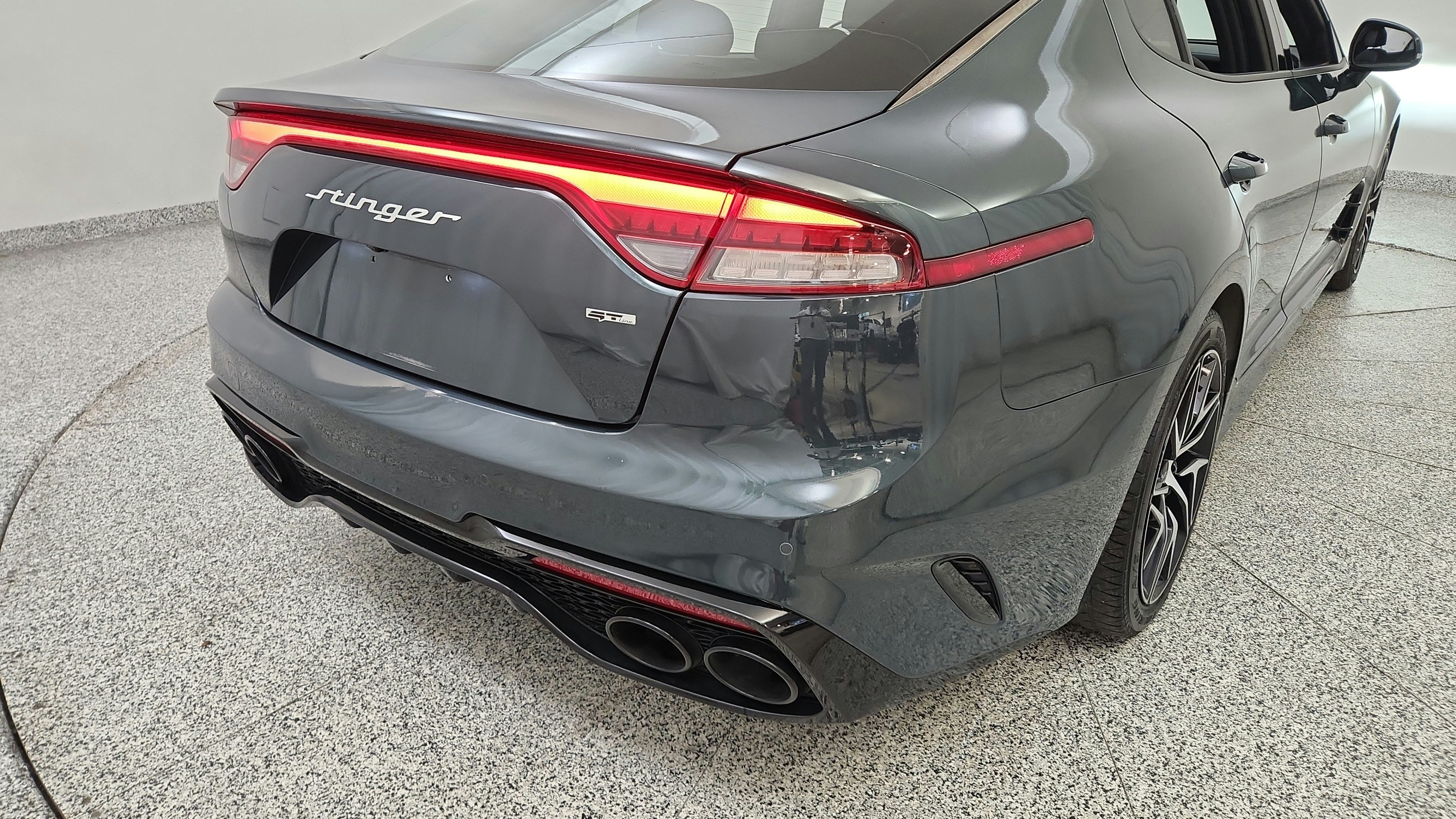 Used 2023 Kia Stinger GT-Line w/ Sun & Sound Package AWD/4WD image 30