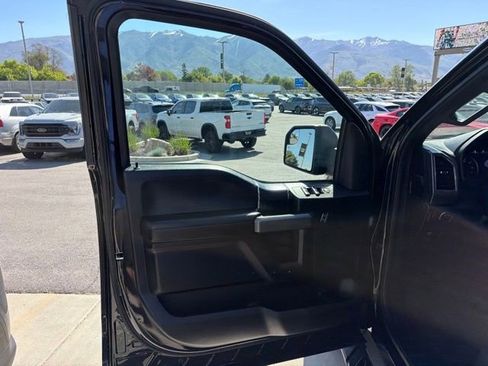 Used 2019 Ford F150 XLT w/ Equipment Group 302A Luxury AWD/4WD image 10
