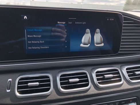 New 2026 Mercedes-Benz GLS 450 4MATIC image 28