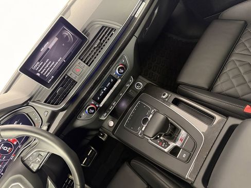 Used 2018 Audi SQ5 Prestige w/ Prestige Package AWD/4WD image 24