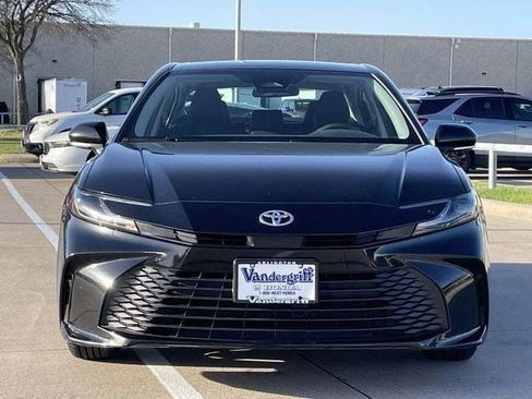Certified 2025 Toyota Camry LE FWD image 8