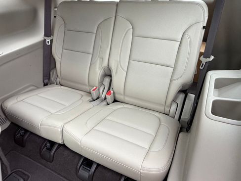 Used 2017 GMC Acadia Denali w/ Technology Package AWD/4WD image 25