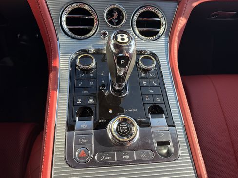 Used 2020 Bentley Continental GT image 17