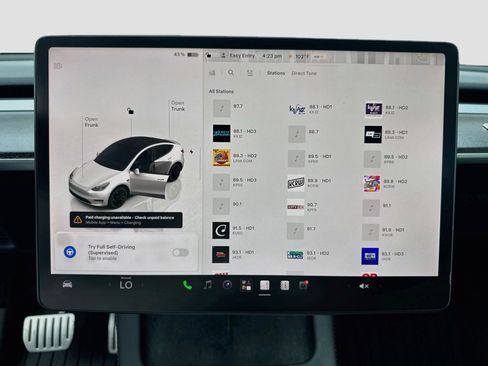 Used 2023 Tesla Model Y Performance AWD/4WD image 11