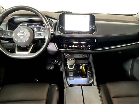 Used 2023 Nissan Rogue SL w/ SL Premium Package image 15