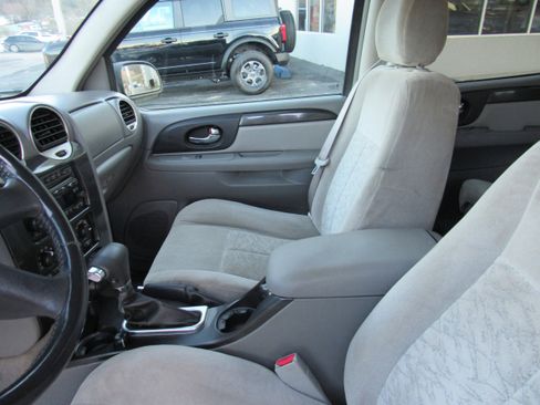 Used 2006 GMC Envoy XL SLE image 23