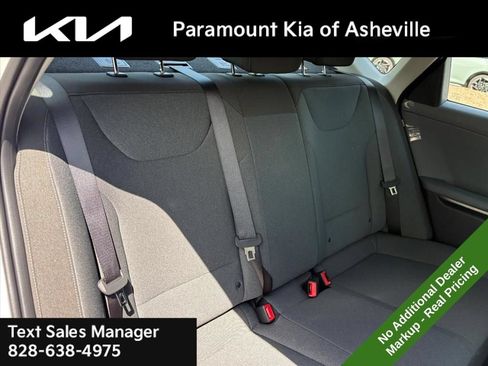 New 2026 Kia K4 FWD image 21