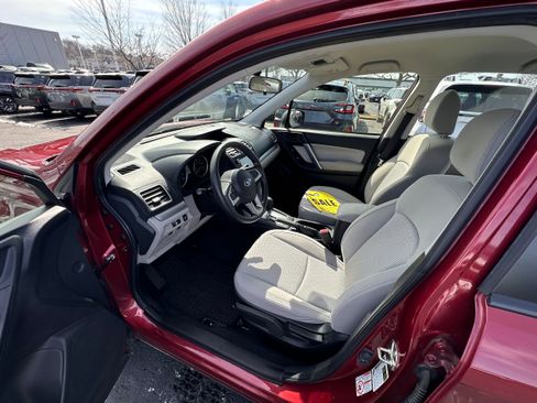 Used 2017 Subaru Forester 2.5i w/ Alloy Wheel Package image 12