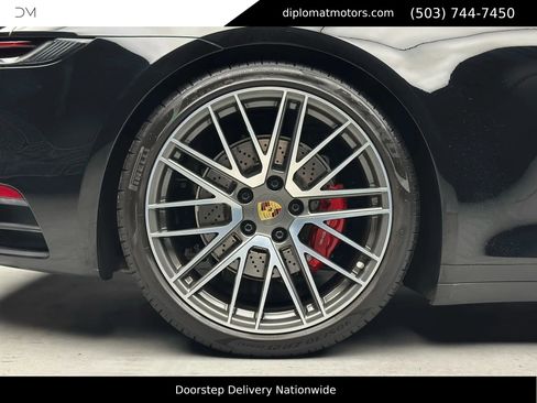 Used 2024 Porsche 911 Carrera S w/ Sport Package image 39