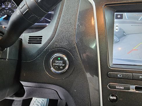 Used 2017 Ford Explorer Limited image 39