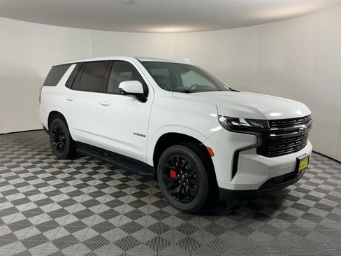 Used 2024 Chevrolet Tahoe RST w/ RST Performance Edition image 3