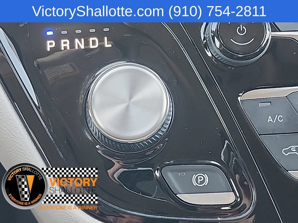 Certified 2022 Chrysler Pacifica Touring-L FWD image 5