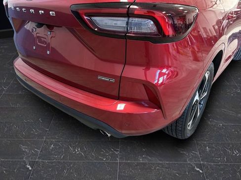 Certified 2025 Ford Escape ST-Line Elite image 35