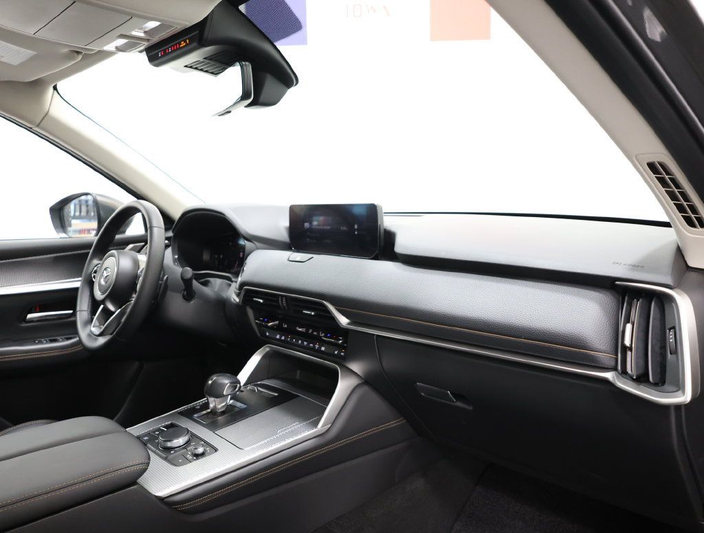 Used 2024 MAZDA CX-90 Plug-In Hybrid w/ Premium Pkg AWD/4WD image 23