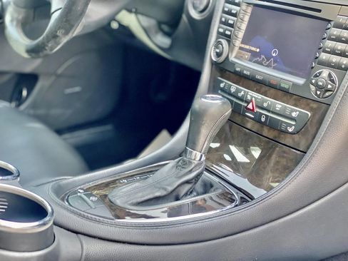 Used 2006 Mercedes-Benz CLS 500 image 10