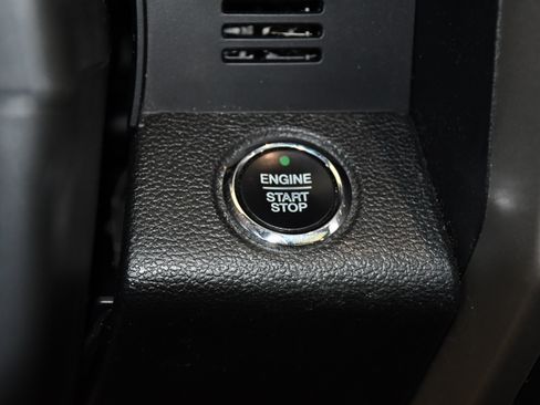 Used 2019 Ford F150 Lariat w/ Equipment Group 502A Luxury AWD/4WD image 26
