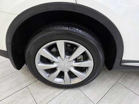 Used 2017 INFINITI QX50 2WD w/ Premium Plus Package image 41