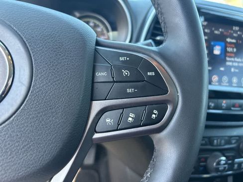 Used 2021 Jeep Cherokee Limited w/ Elite Package image 13