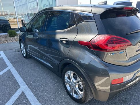 Used 2021 Chevrolet Bolt LT image 3