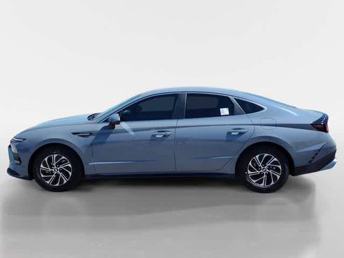 New 2026 Hyundai Sonata Blue FWD image 2