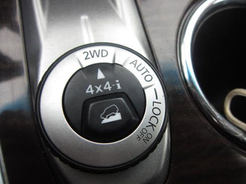 Used 2015 Nissan Pathfinder Platinum w/ Cargo Package image 20