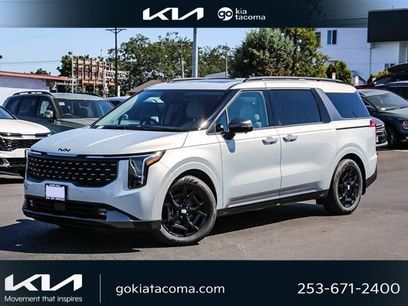 New 2026 Kia Carnival SX w/ SX Dark Edition Package