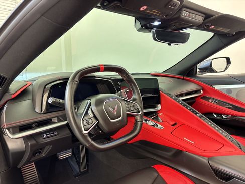 Used 2021 Chevrolet Corvette Stingray Preferred Cpe w/ Z51 Performance Package image 4