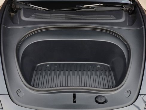 Used 2025 Tesla Model 3 Long Range RWD image 12