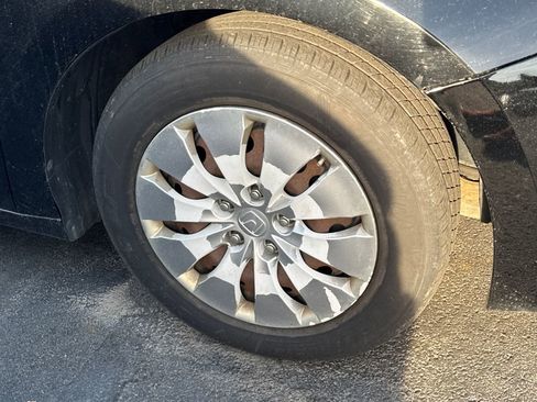 Used 2010 Honda Accord LX image 9