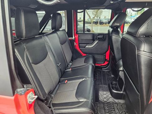 Used 2016 Jeep Wrangler Unlimited Sport AWD/4WD image 27