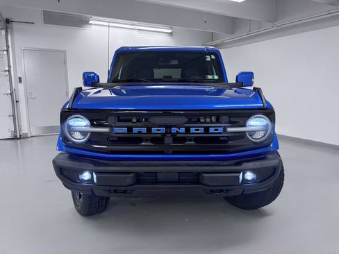 Used 2022 Ford Bronco Outer Banks AWD/4WD image 3