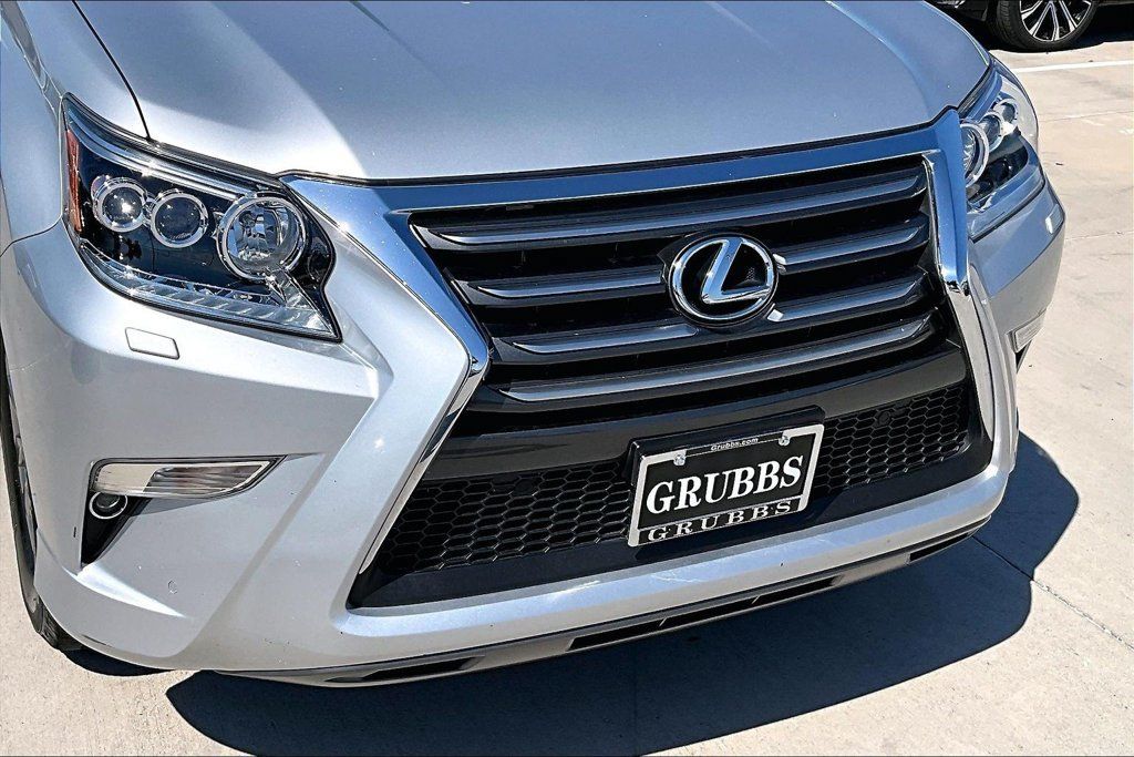 Used 2018 Lexus GX 460 Luxury w/ Preferred Accessory Package AWD/4WD image 38