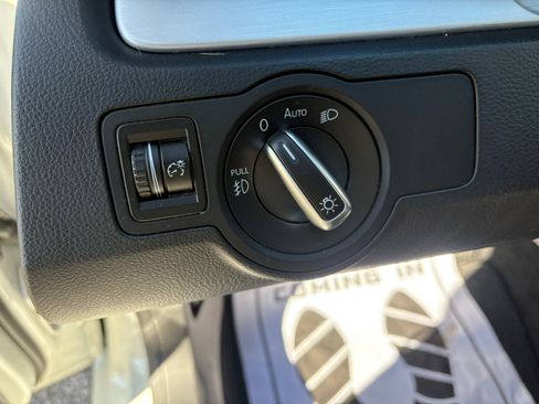 Used 2015 Volkswagen CC Sport image 27