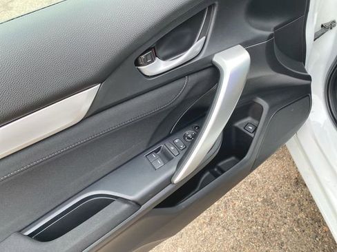 Used 2020 Honda Civic EX image 22