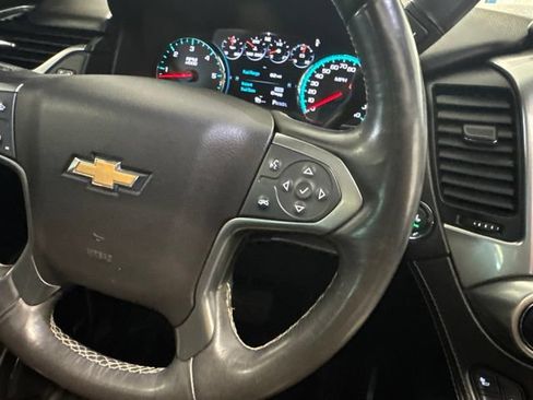 Used 2017 Chevrolet Suburban Premier AWD/4WD image 34