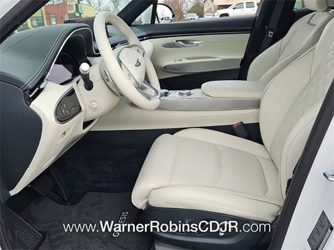 Used 2025 Genesis Electrified GV70 w/ Prestige Package image 5