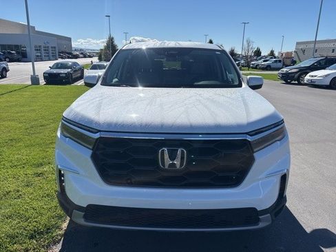 New 2025 Honda Pilot EX-L image 9