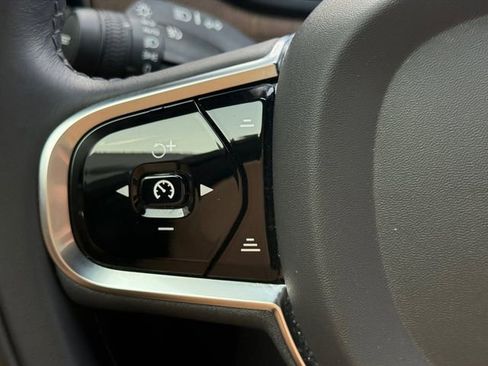 Used 2021 Volvo S90 T6 Inscription w/ Protection Package Premier AWD/4WD image 10