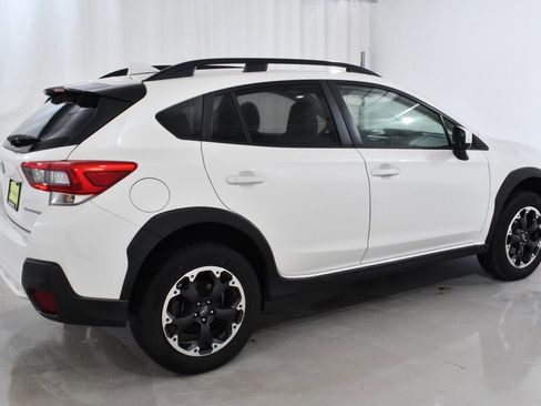 Used 2023 Subaru Crosstrek 2.0i Premium image 11
